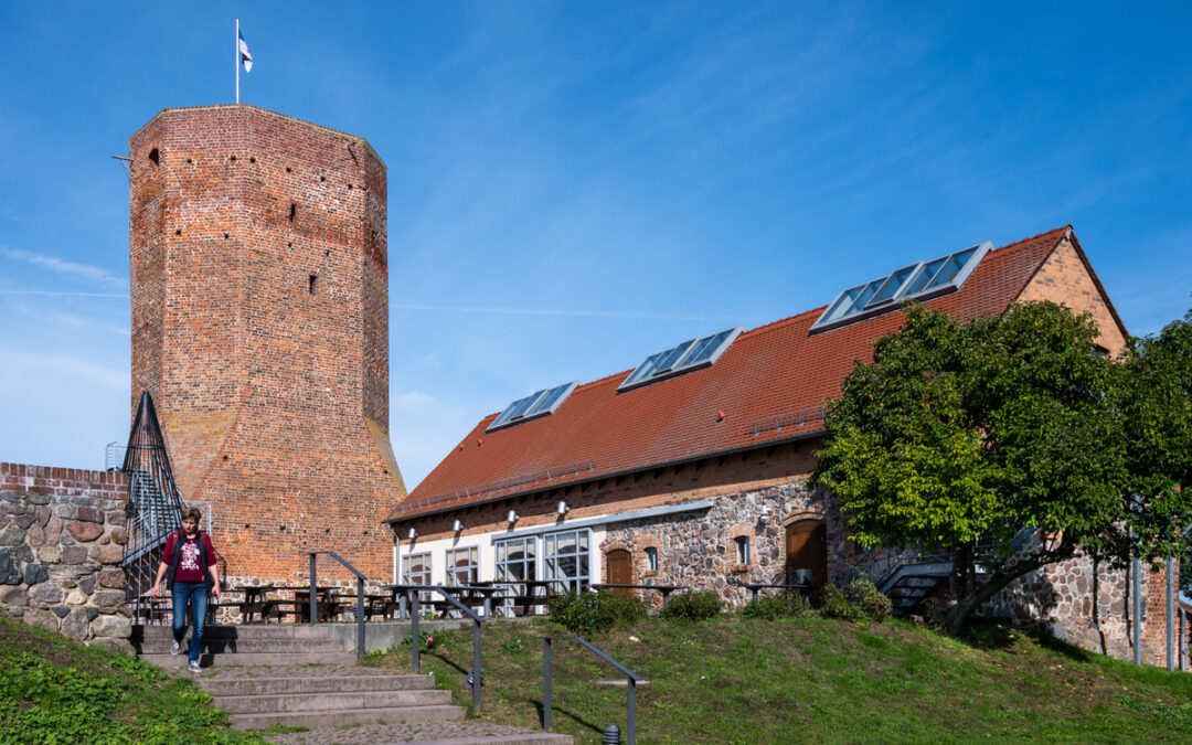 Burg Löcknitz mit BurgGalerie